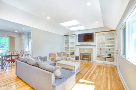 25 Weston Hill Road Riverside CT 06878