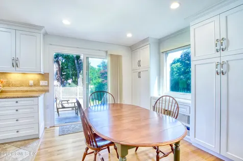 25 Weston Hill Road Riverside CT 06878