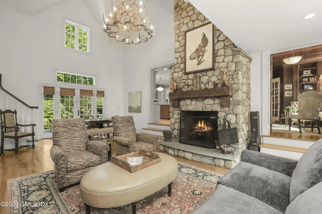 27 Locust Road Greenwich CT 06831