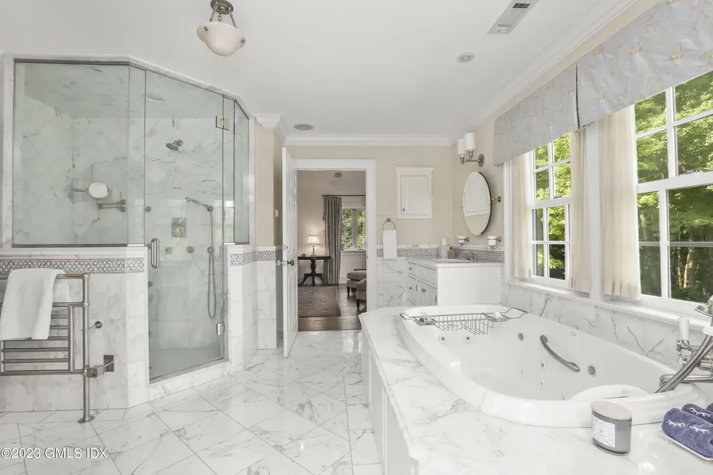 27 Locust Road Greenwich CT 06831