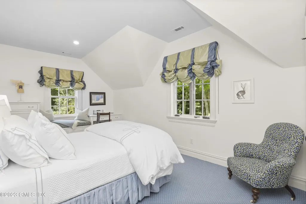 27 Locust Road Greenwich CT 06831