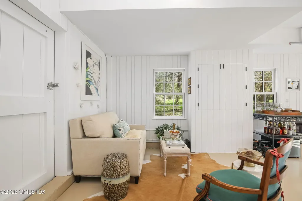 27 Locust Road Greenwich CT 06831