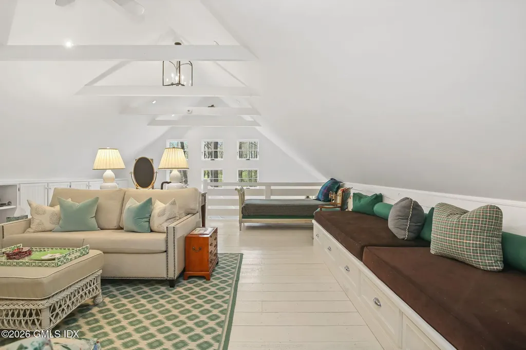 27 Locust Road Greenwich CT 06831