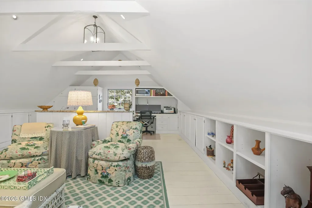 27 Locust Road Greenwich CT 06831
