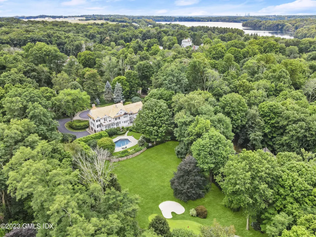 27 Locust Road Greenwich CT 06831