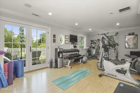 27 Locust Road Greenwich CT 06831