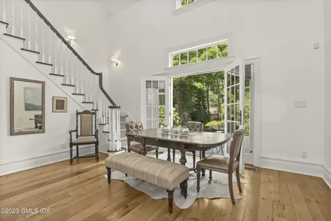 27 Locust Road Greenwich CT 06831