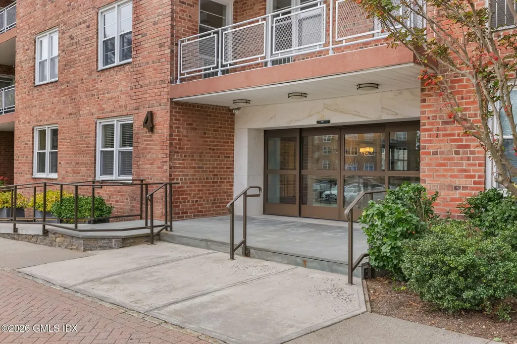 4 Putnam Hill Greenwich CT 06830