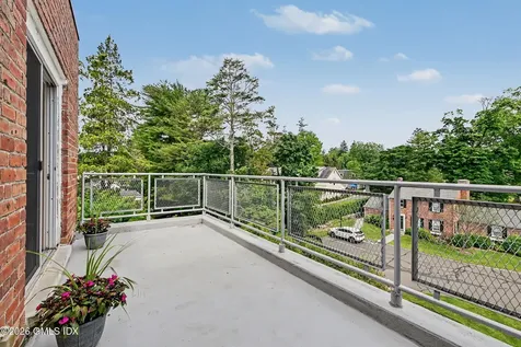 4 Putnam Hill Greenwich CT 06830