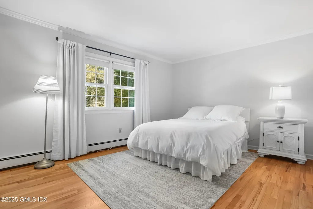 208 Thornridge Drive Stamford CT 06903