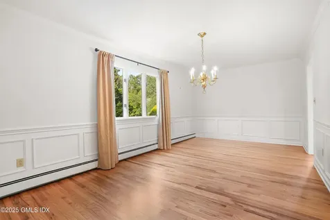 208 Thornridge Drive Stamford CT 06903