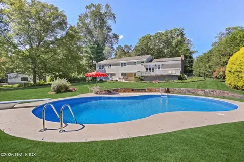 208 Thornridge Drive Stamford CT 06903