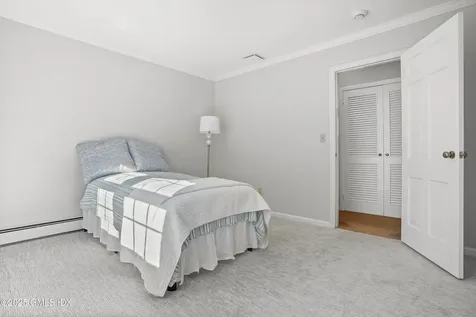 208 Thornridge Drive Stamford CT 06903