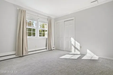 208 Thornridge Drive Stamford CT 06903