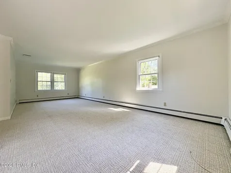 208 Thornridge Drive Stamford CT 06903