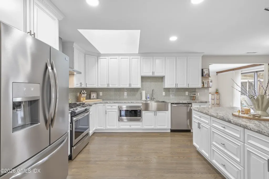 260 Weeping Willow Lane Fairfield CT 06825