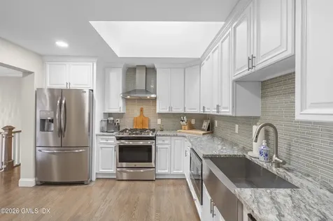 260 Weeping Willow Lane Fairfield CT 06825