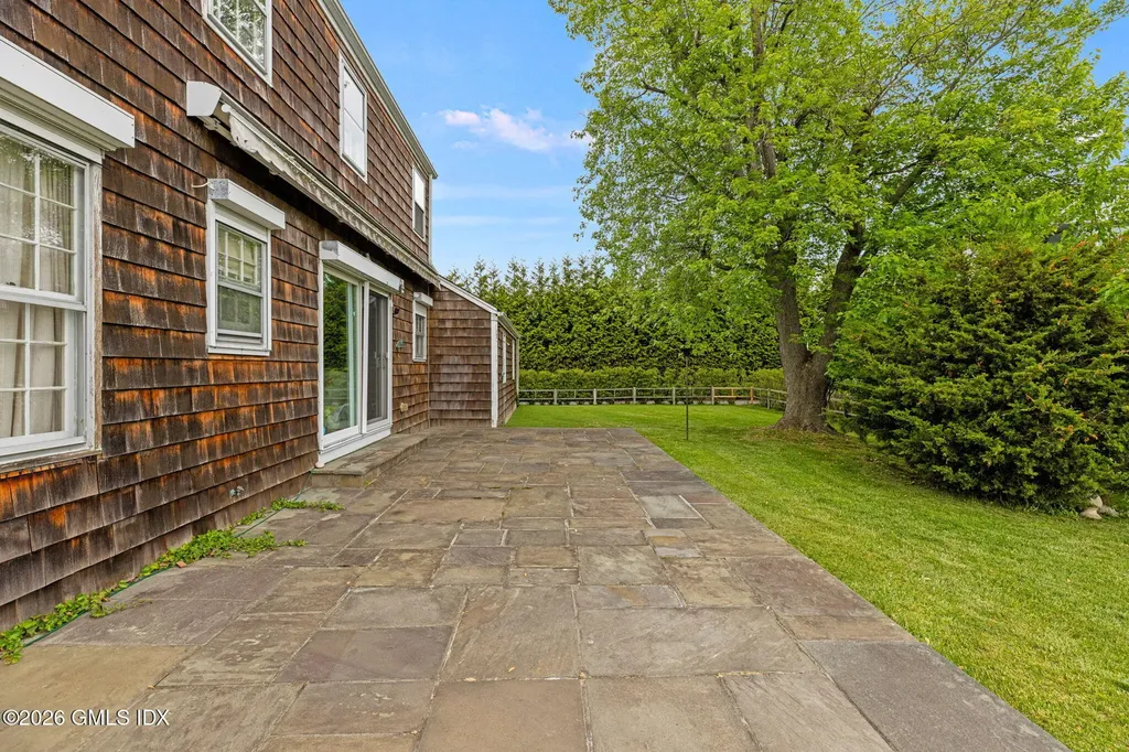 14 Shorehame Club Road Old Greenwich CT 06870