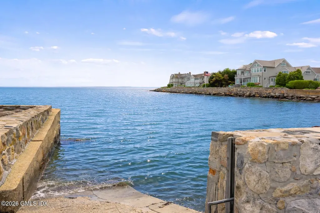 14 Shorehame Club Road Old Greenwich CT 06870