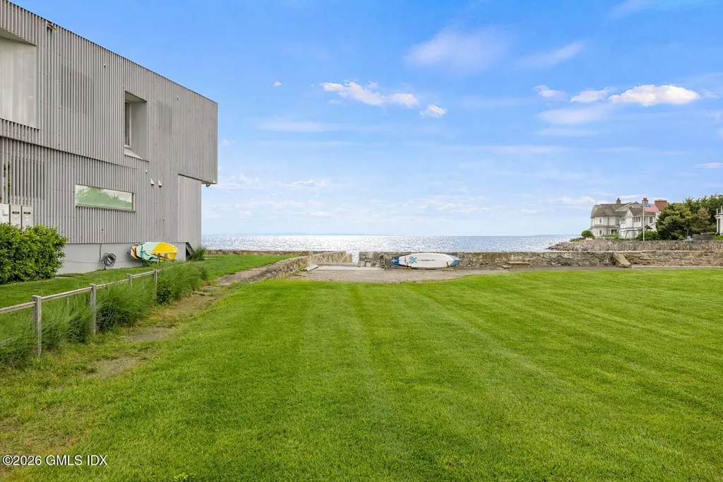 14 Shorehame Club Road Old Greenwich CT 06870