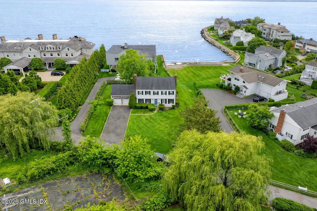 14 Shorehame Club Road Old Greenwich CT 06870