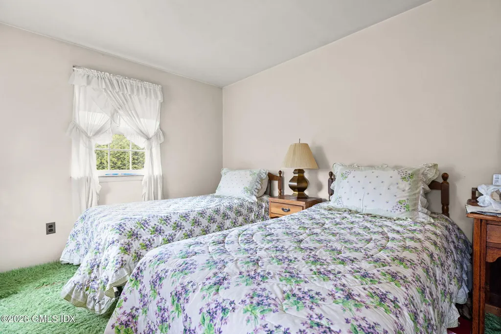 14 Shorehame Club Road Old Greenwich CT 06870
