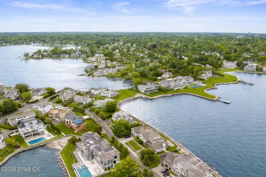 14 Shorehame Club Road Old Greenwich CT 06870
