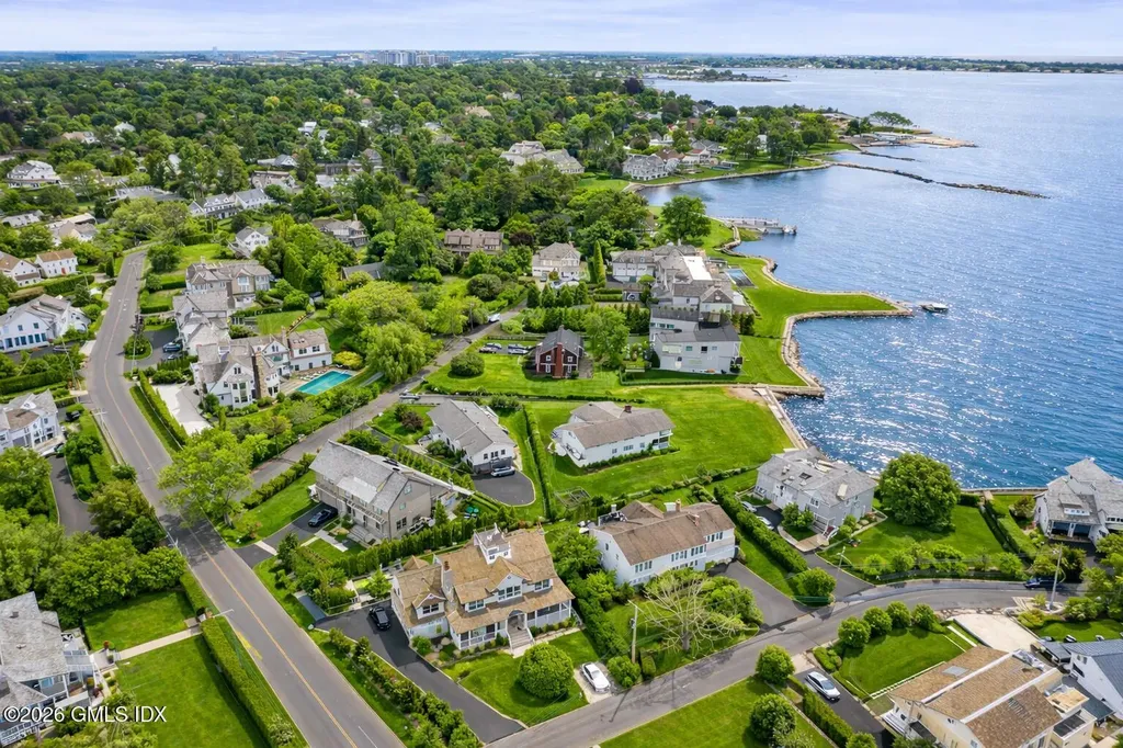 14 Shorehame Club Road Old Greenwich CT 06870