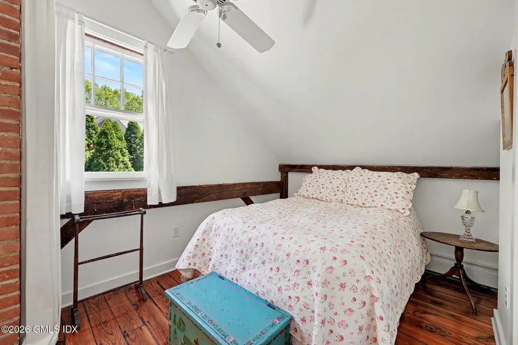 14A W End Avenue Old Greenwich CT 06870