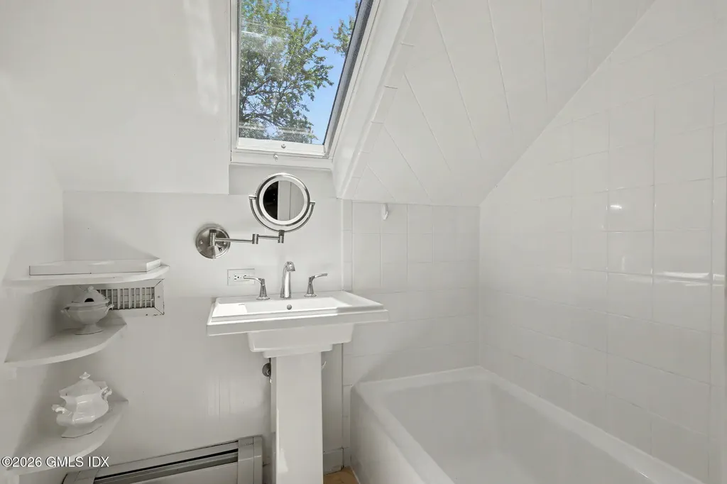 14A W End Avenue Old Greenwich CT 06870