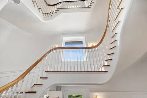 432 Field Point Road Greenwich CT 06830