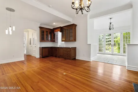 432 Field Point Road Greenwich CT 06830