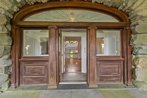 432 Field Point Road Greenwich CT 06830