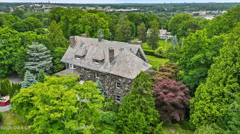 432 Field Point Road Greenwich CT 06830