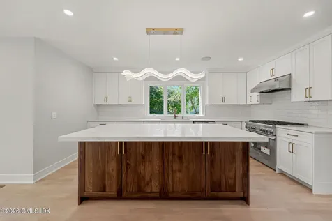 2 Watchtower Lane Old Greenwich CT 06870