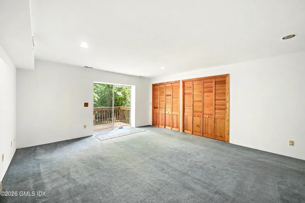 83 Columbus Place Stamford CT 06907