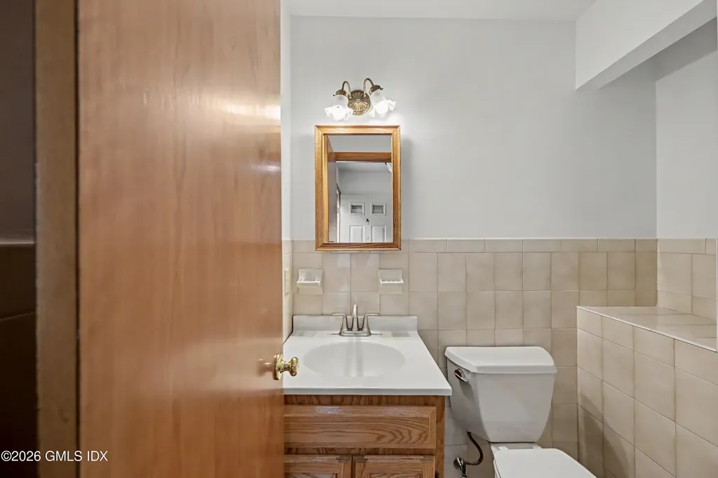 83 Columbus Place Stamford CT 06907
