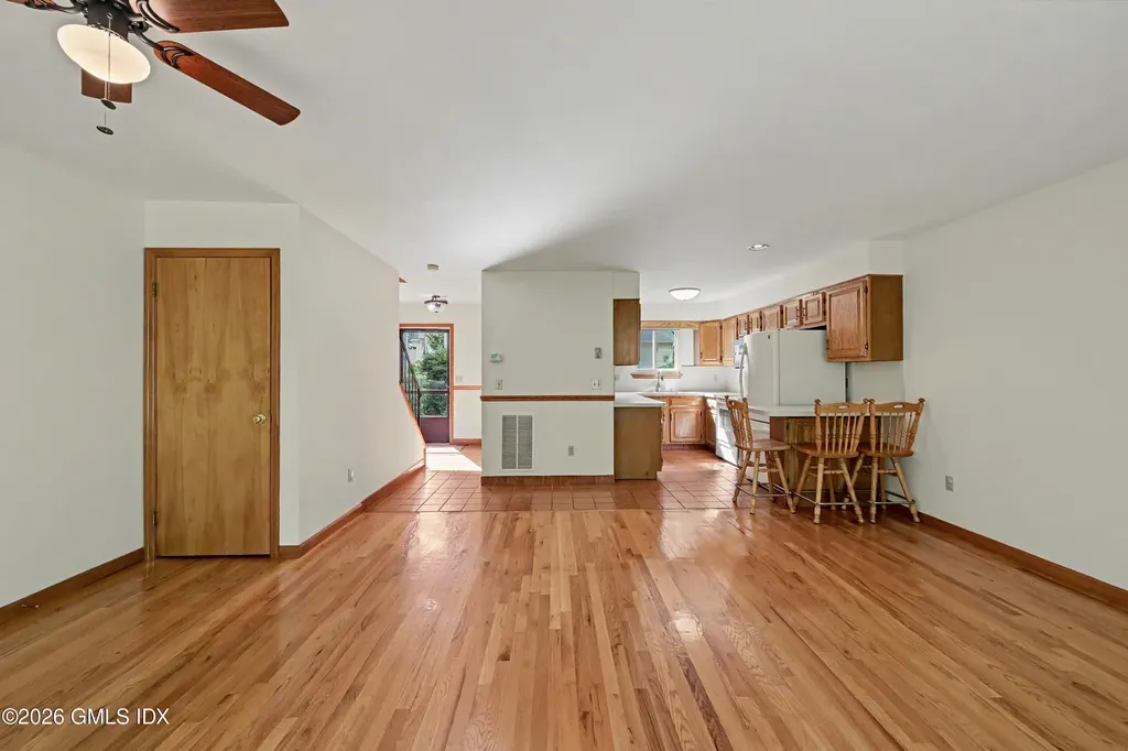 83 Columbus Place Stamford CT 06907