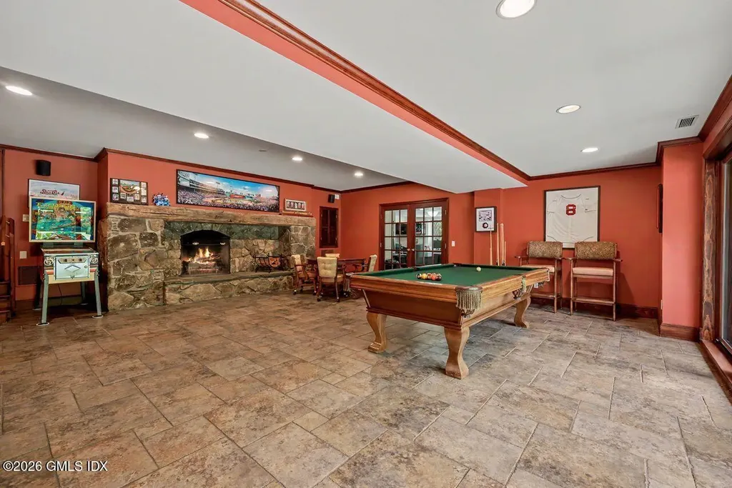 991 Lake Avenue Greenwich CT 06831