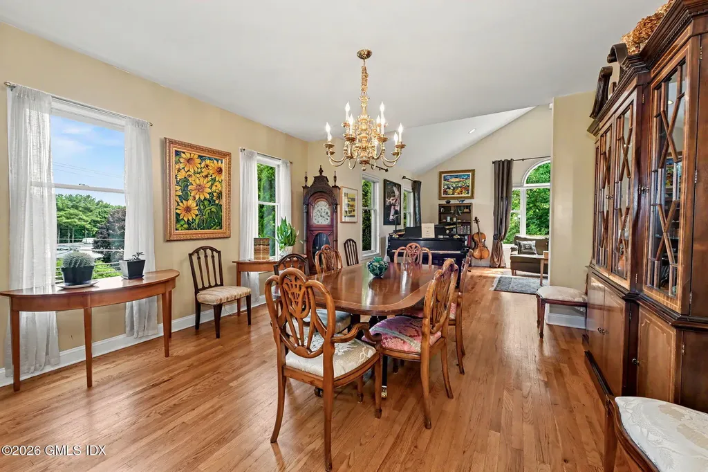 39 Glenville Street Greenwich CT 06831
