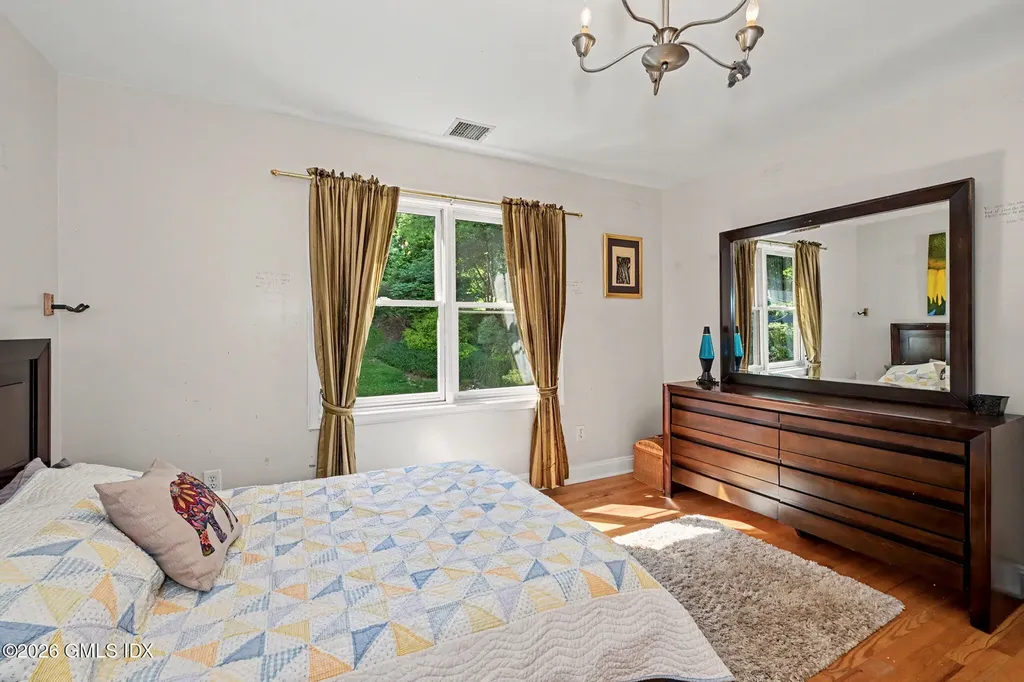 39 Glenville Street Greenwich CT 06831