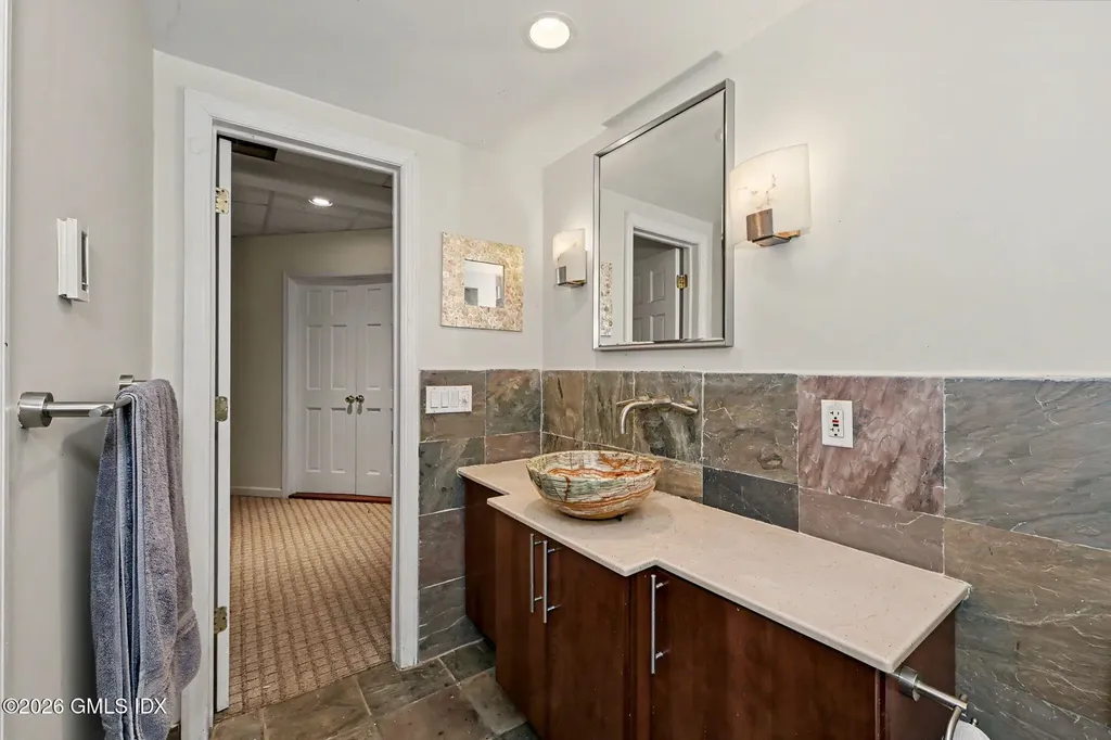 39 Glenville Street Greenwich CT 06831