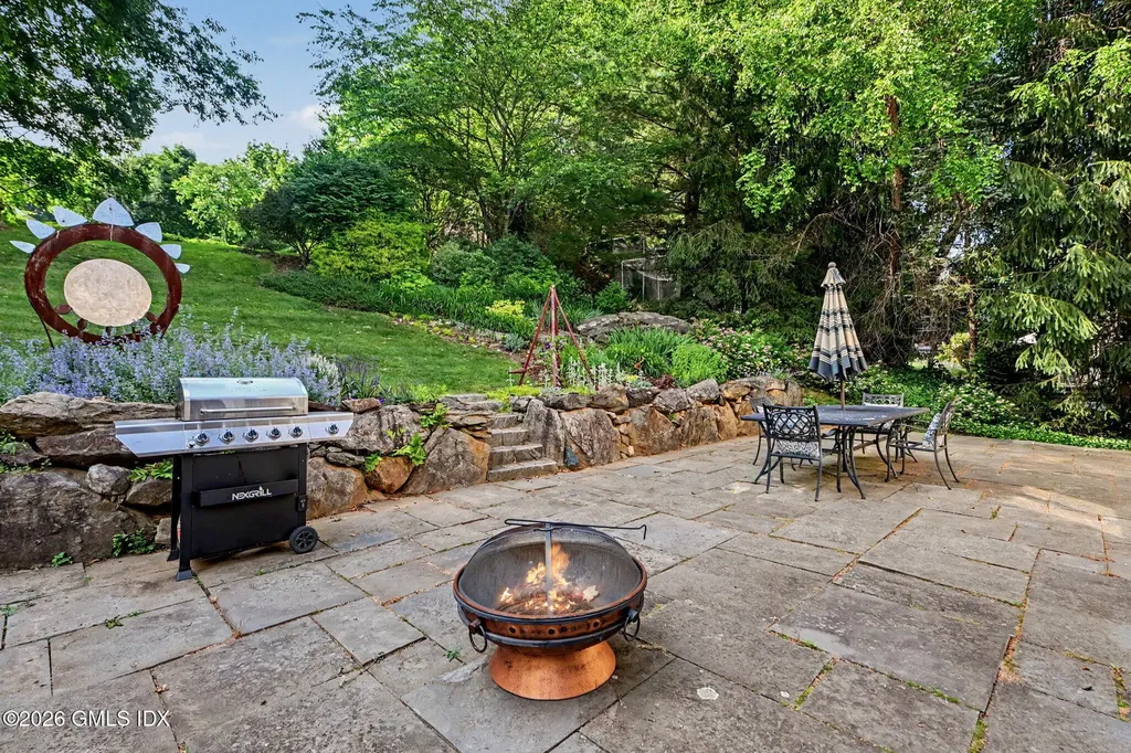 39 Glenville Street Greenwich CT 06831