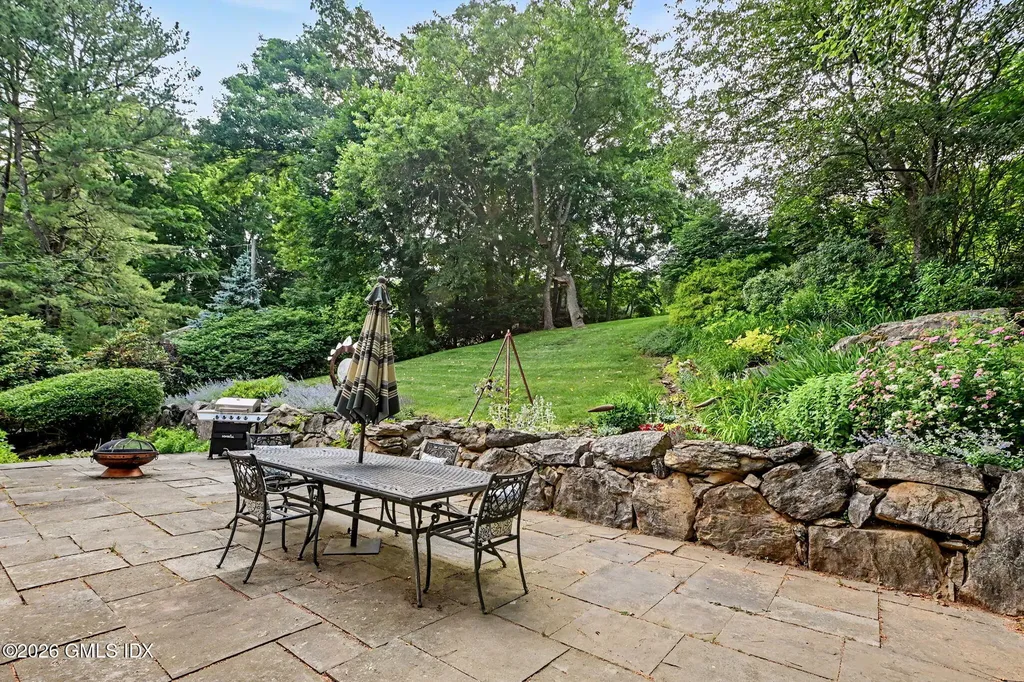 39 Glenville Street Greenwich CT 06831
