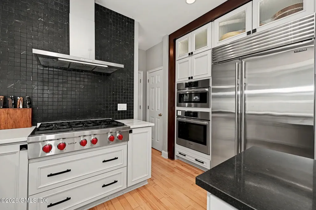 39 Glenville Street Greenwich CT 06831