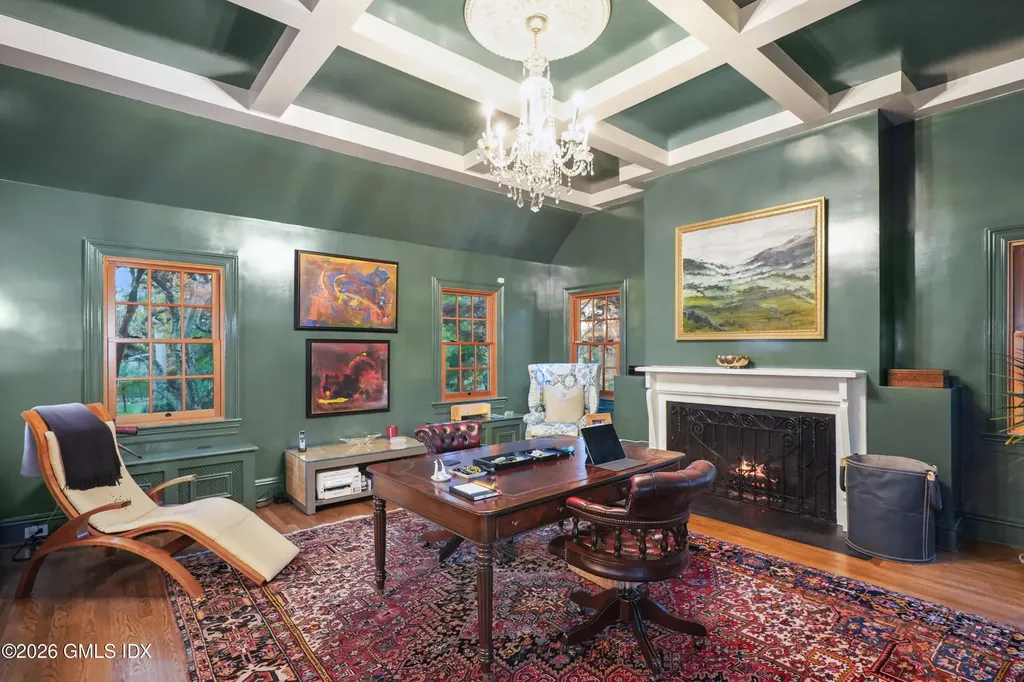 736 Lake Avenue Greenwich CT 06830