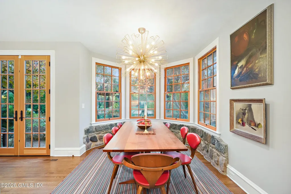 736 Lake Avenue Greenwich CT 06830