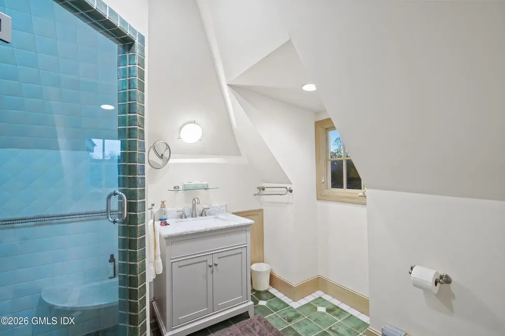 736 Lake Avenue Greenwich CT 06830