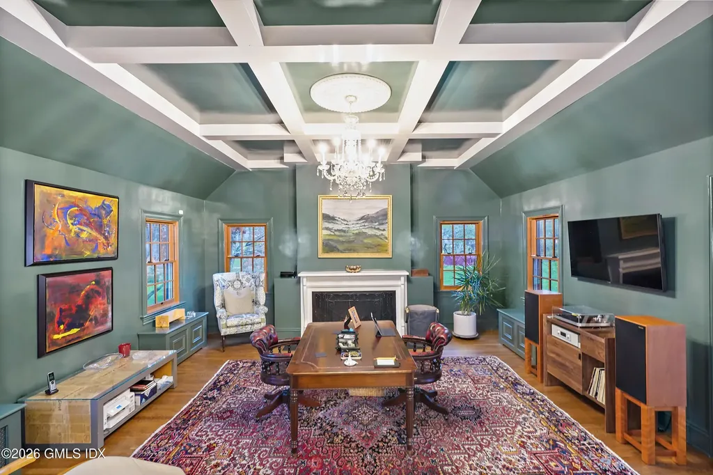 736 Lake Avenue Greenwich CT 06830