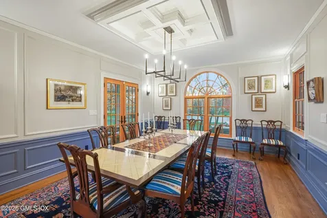 736 Lake Avenue Greenwich CT 06830